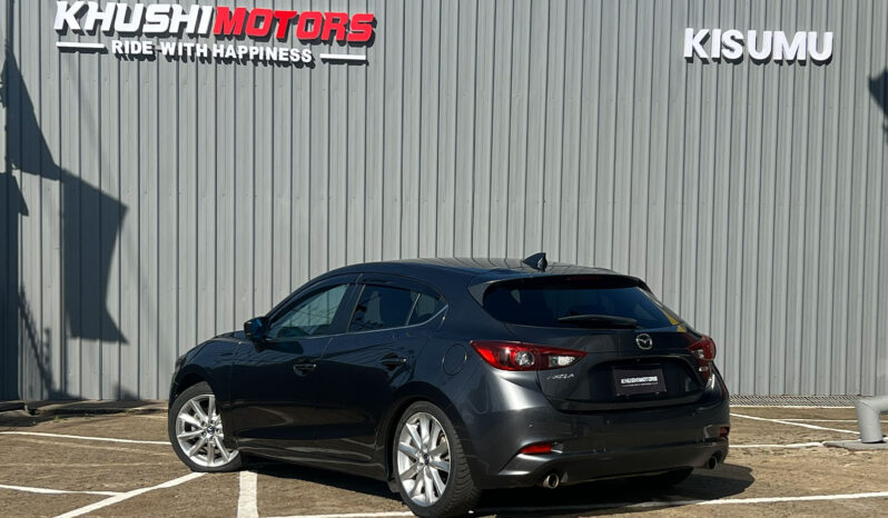 
								Mazda Axela 2018 full									