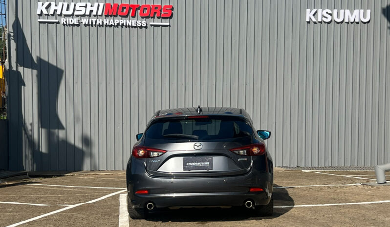 
								Mazda Axela 2018 full									