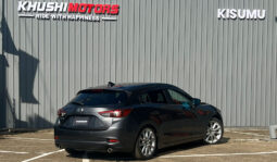 
										Mazda Axela 2018 full									